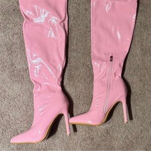 Glamour Shiny Pink Heeled Boots